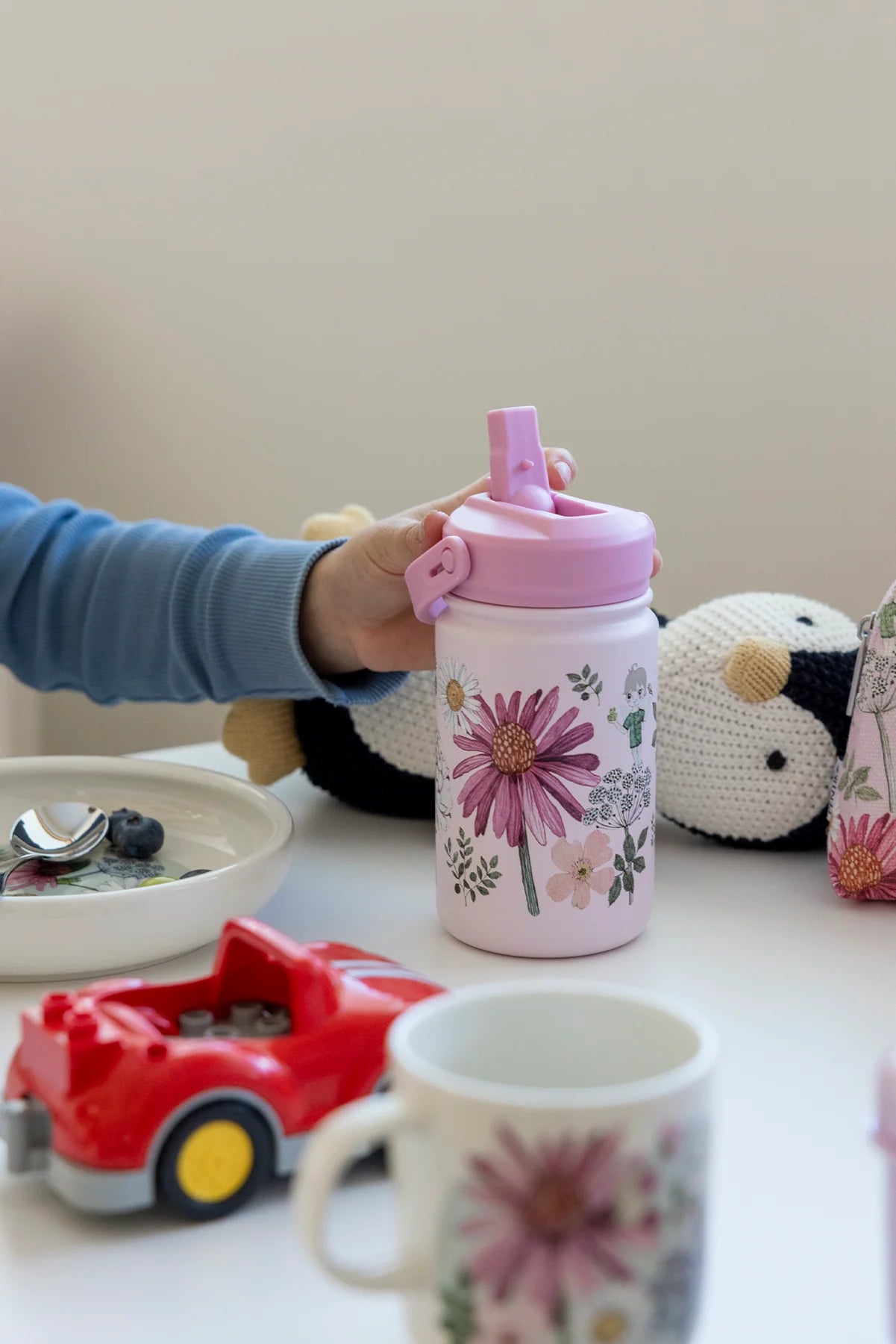 Vattenflaska för barn 0,35 liter, Kukkakeiju rosa - Pentik
