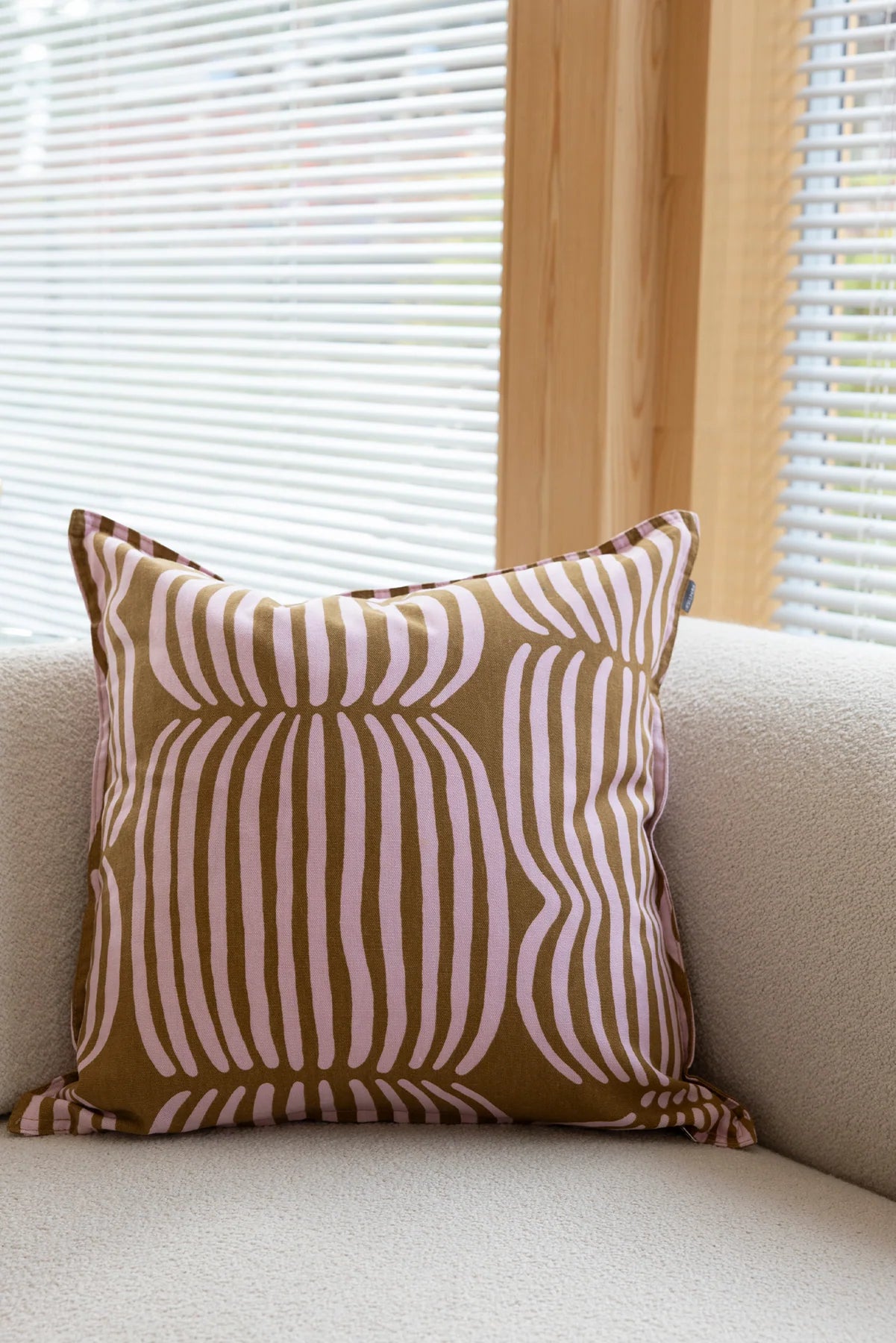 Vilja kuddfodral 45 × 45 cm, ockra – Pentik