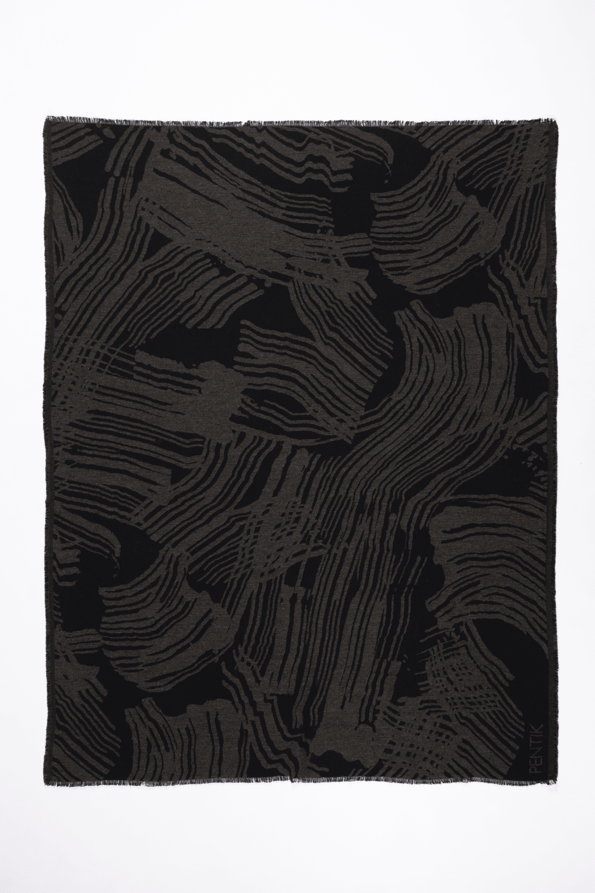 Hiillos pläd, 130 × 170 cm, svart – Pentik