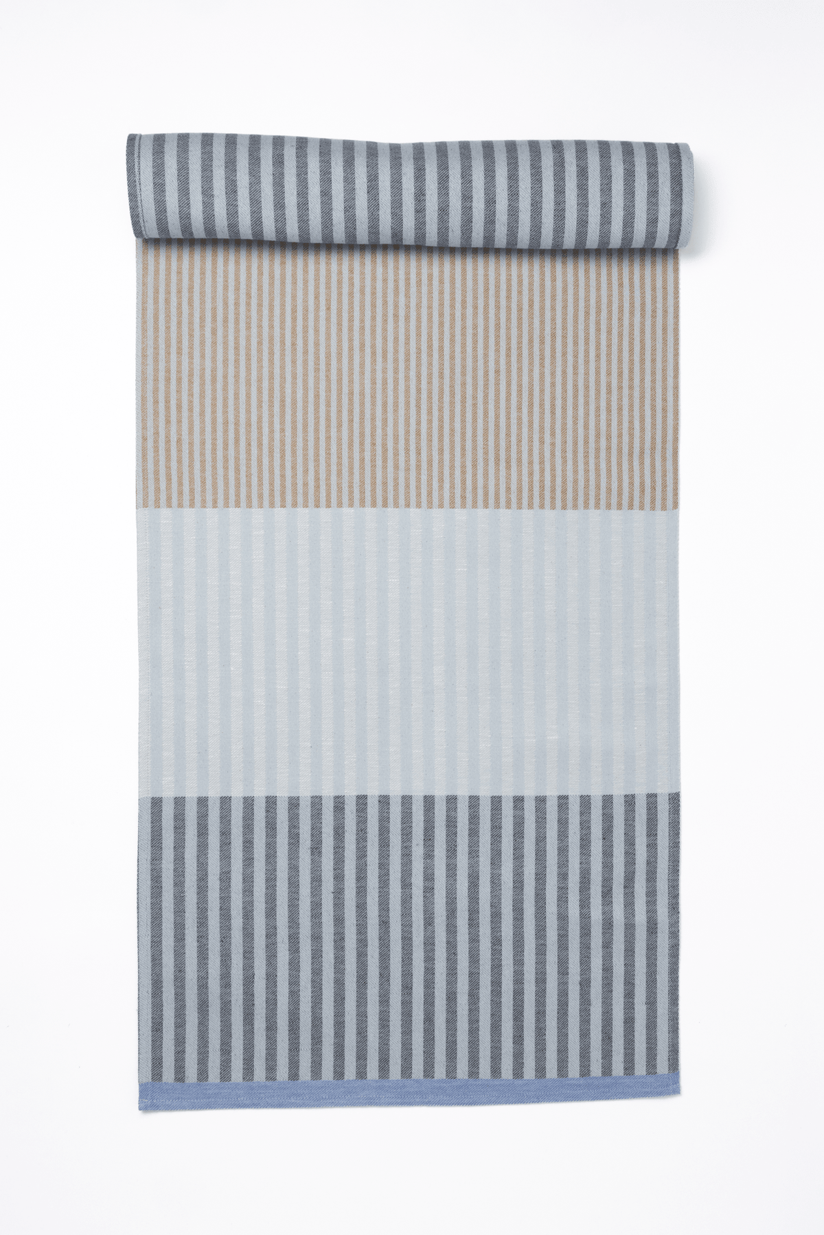 Kipinä bastulakan, 45 × 150 cm, blå – Pentik