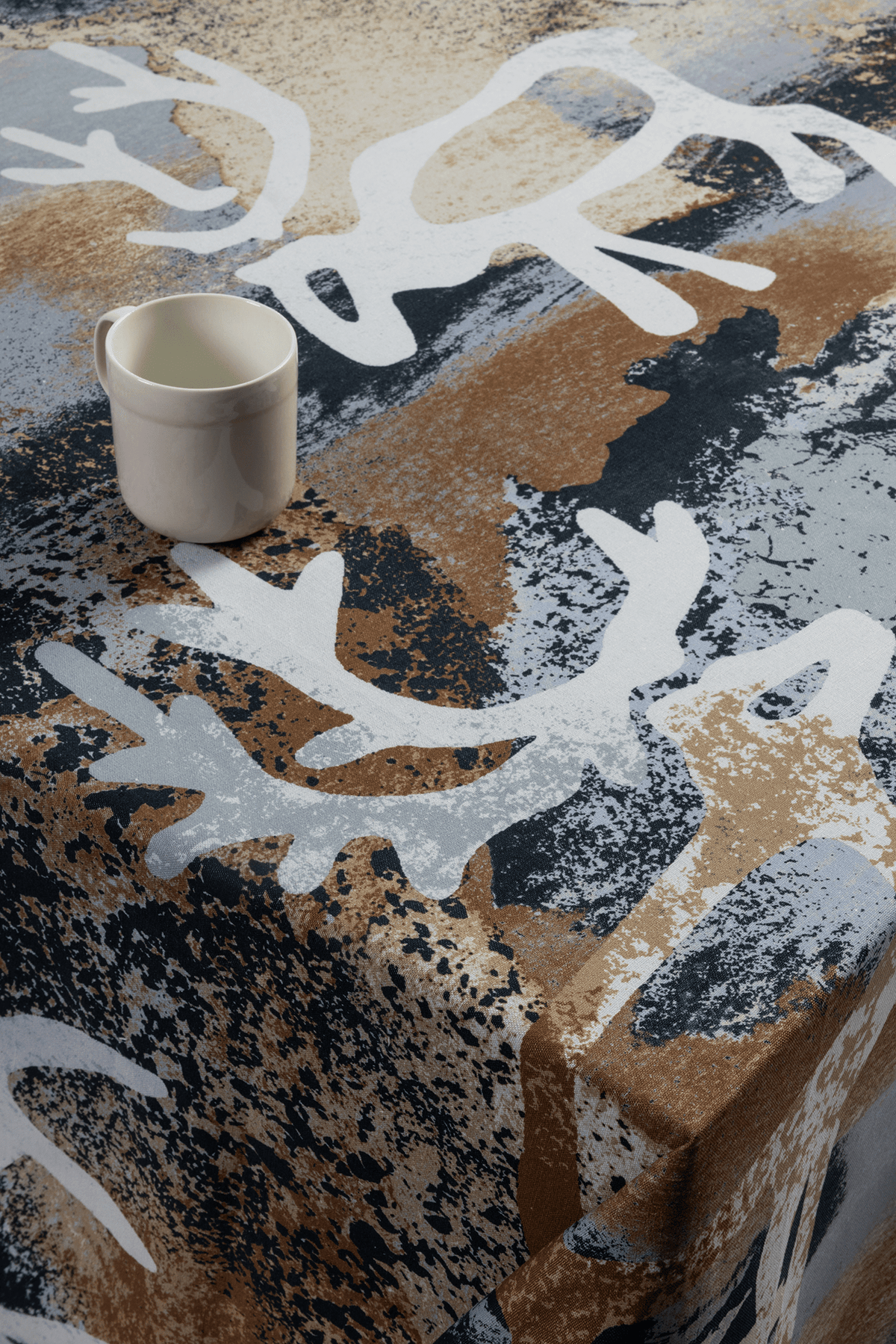 Saaga bordsduk, 145 × 250 cm, blå – Pentik