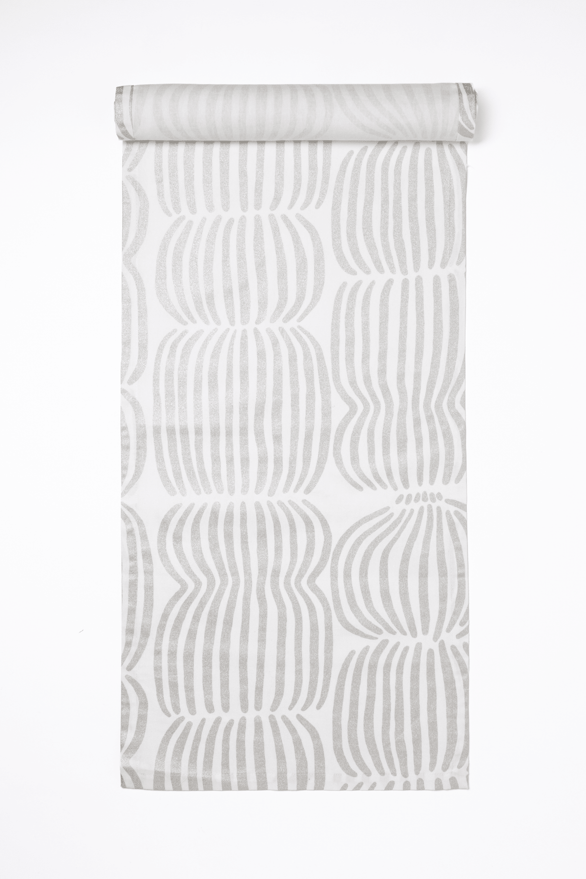 Vilja bordslöpare, 45 × 160 cm, silverfärgad – Pentik