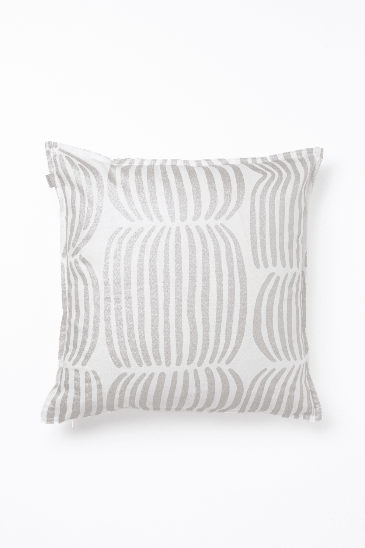 Vilja kuddfodral, 45 × 45 cm, silverfärgad – Pentik